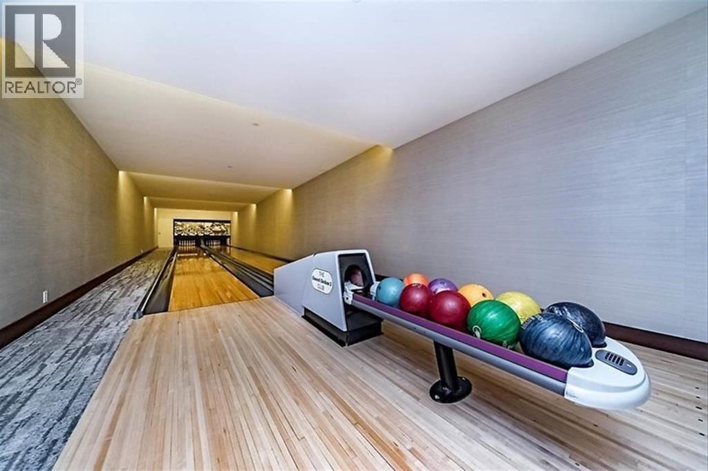 #1606-8800 HAZELBRIDGE Way, Richmond