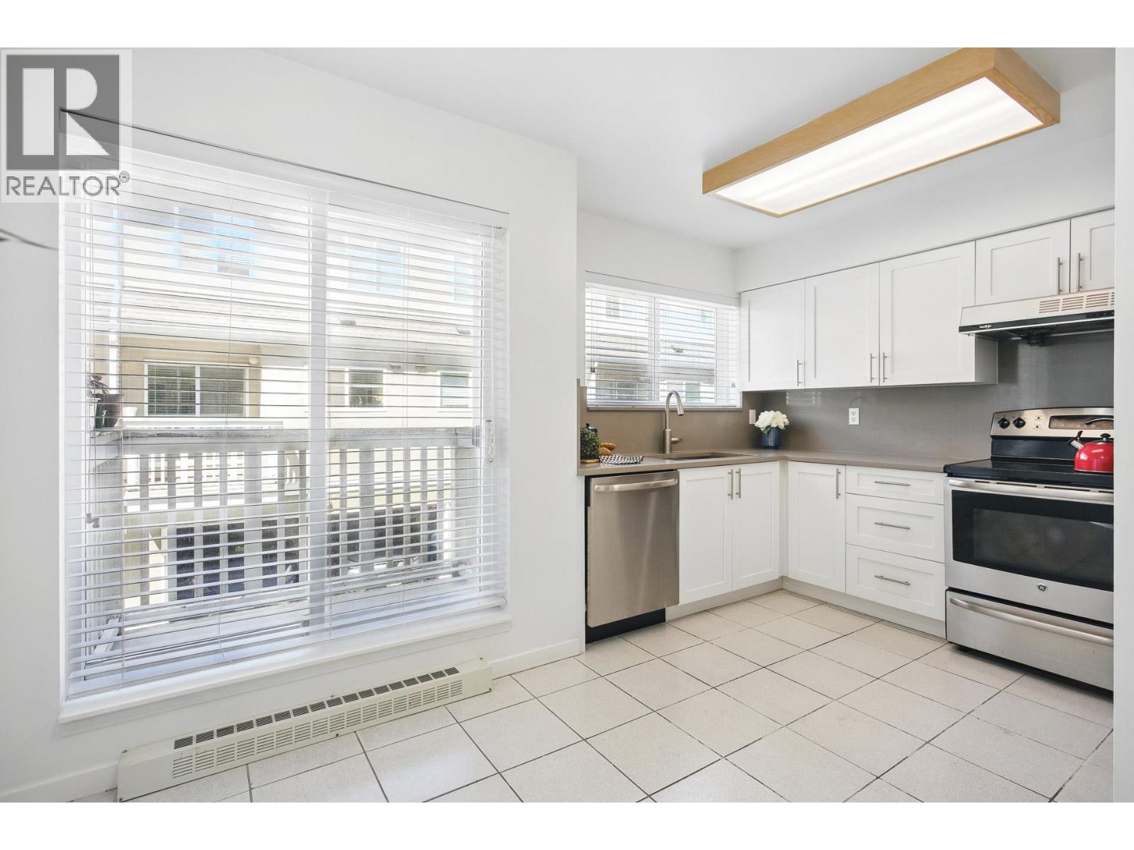 #45-7831 GARDEN CITY Road, Richmond