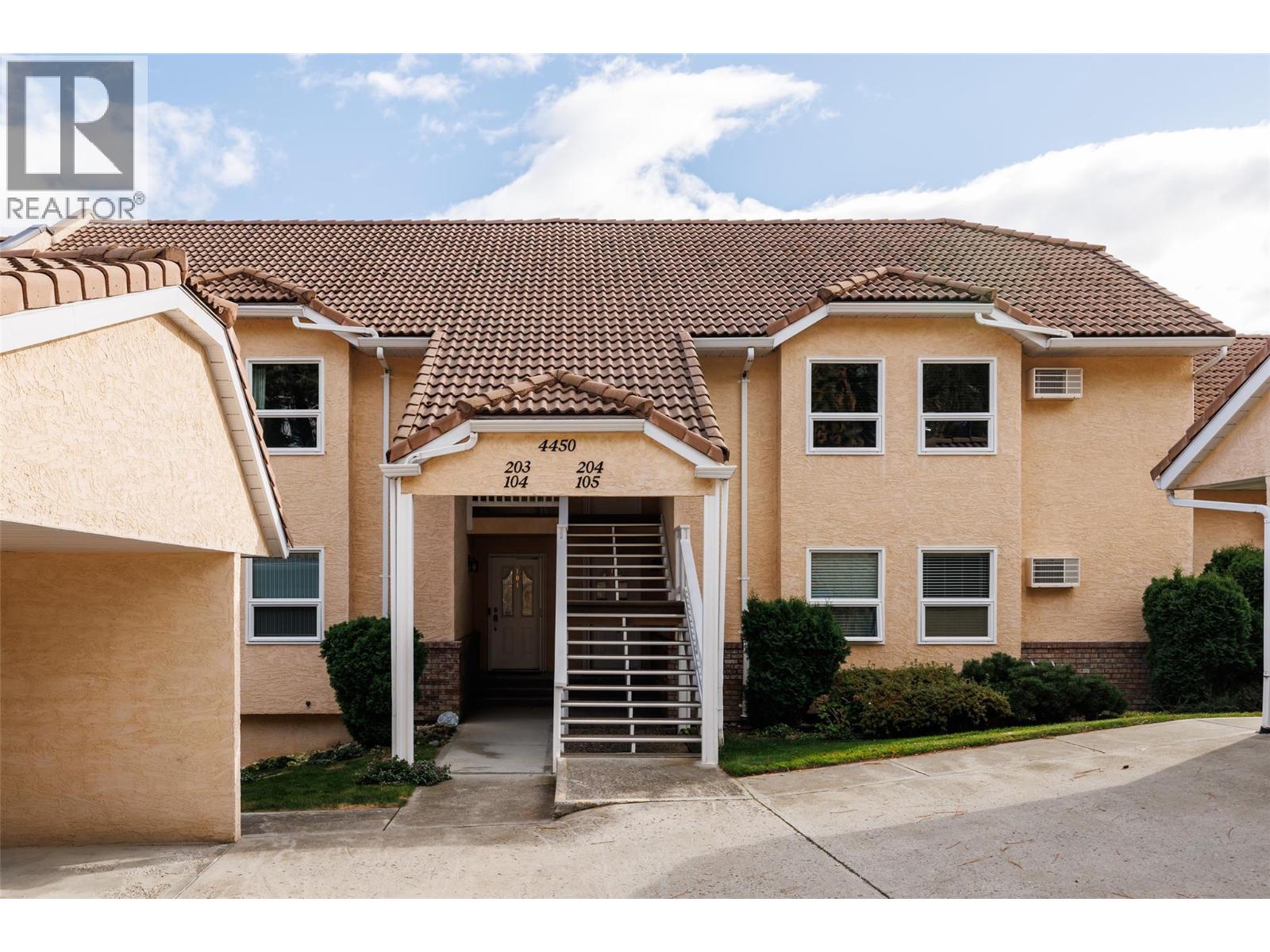 204 4450 Ponderosa Drive, Peachland