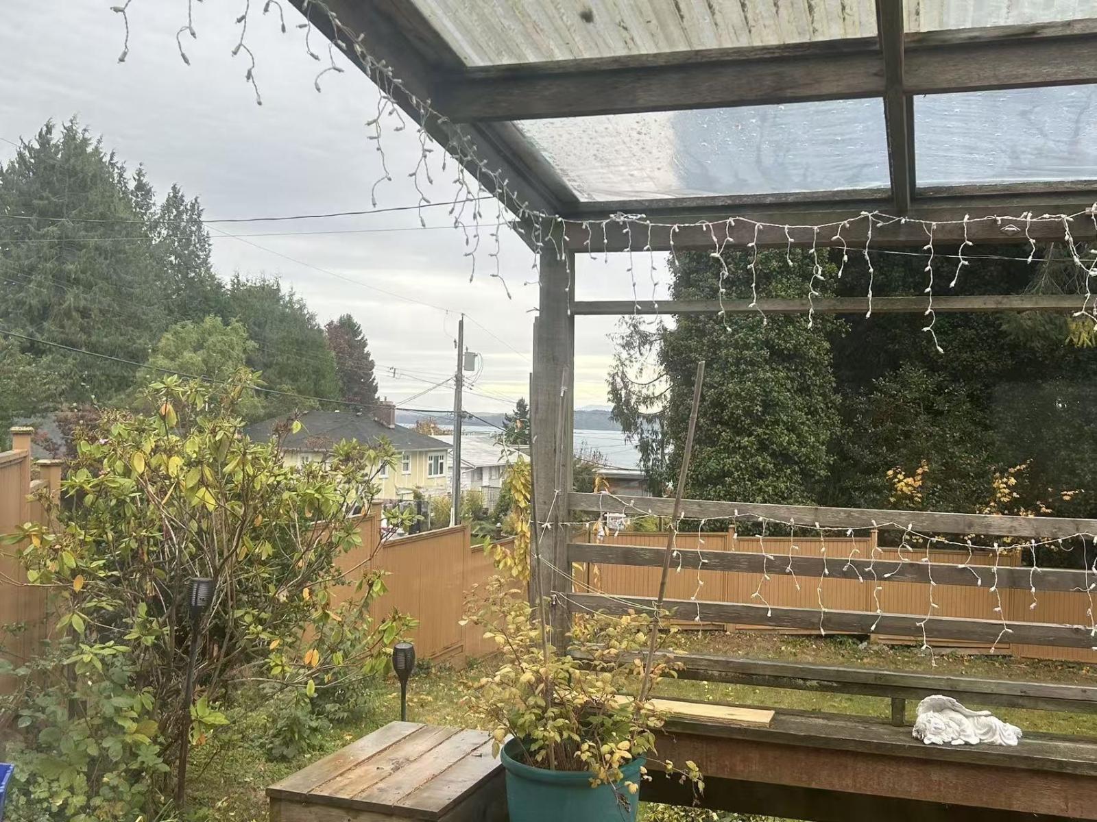 1381 EVERALL STREET, White Rock