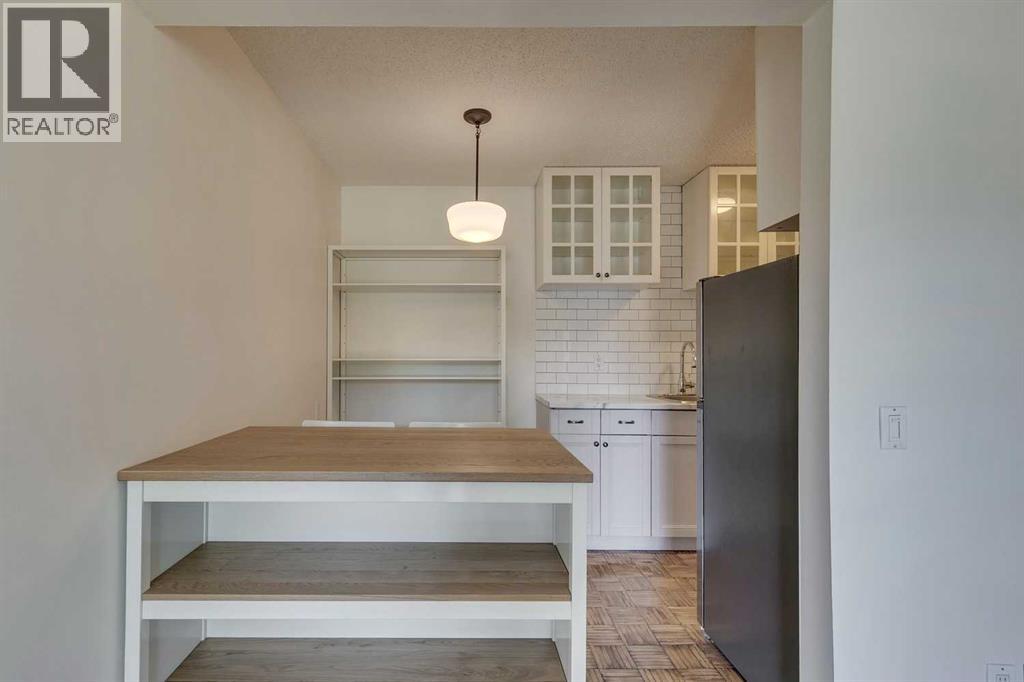 Single Family House for Sale in   A Street SW Bankview Calgary 