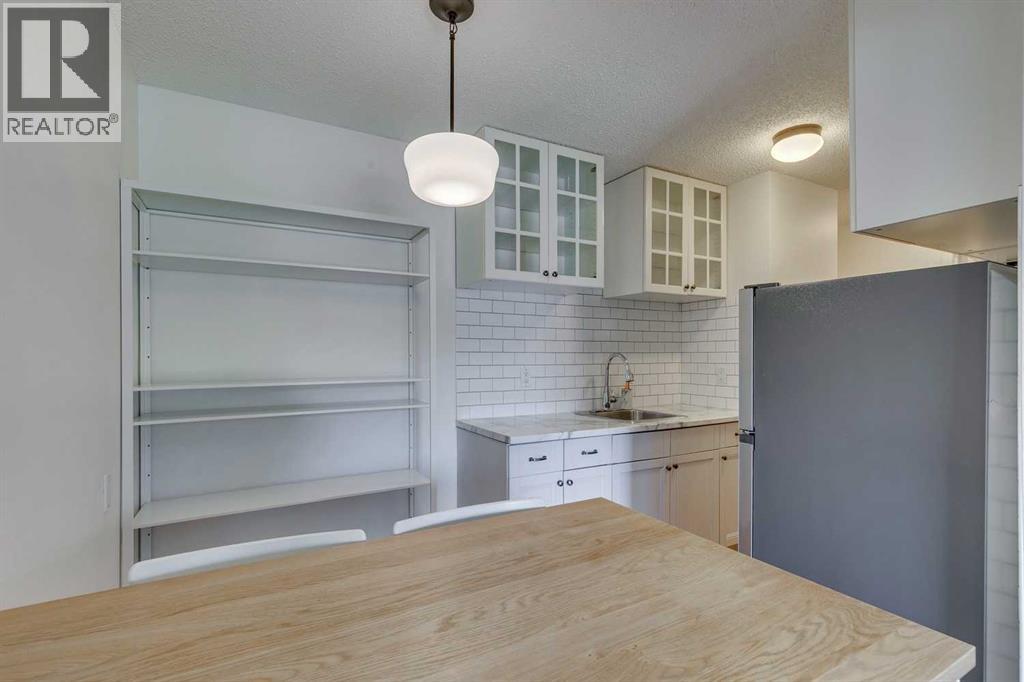 Single Family House for Sale in   A Street SW Bankview Calgary 