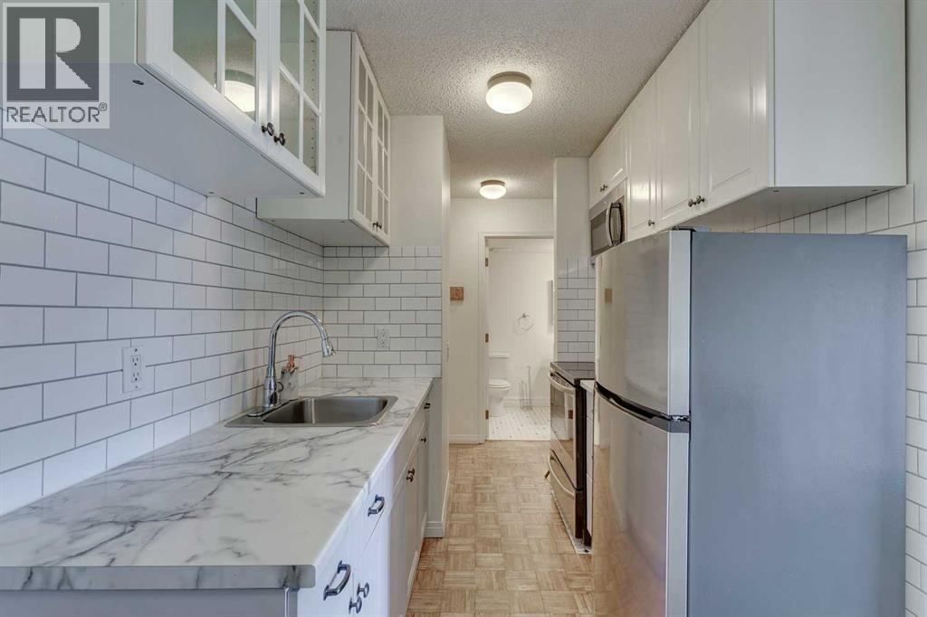 Single Family House for Sale in   A Street SW Bankview Calgary 