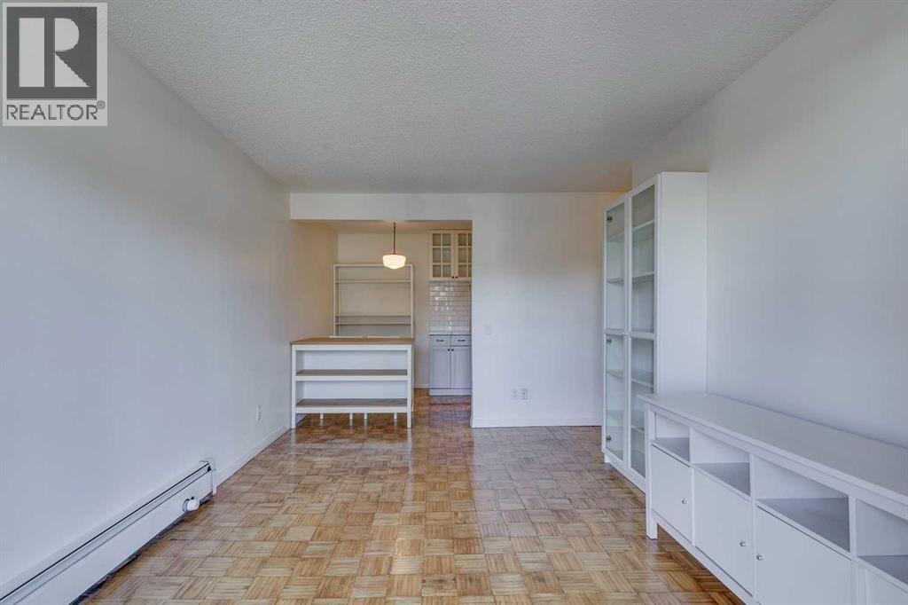 Single Family House for Sale in   A Street SW Bankview Calgary 