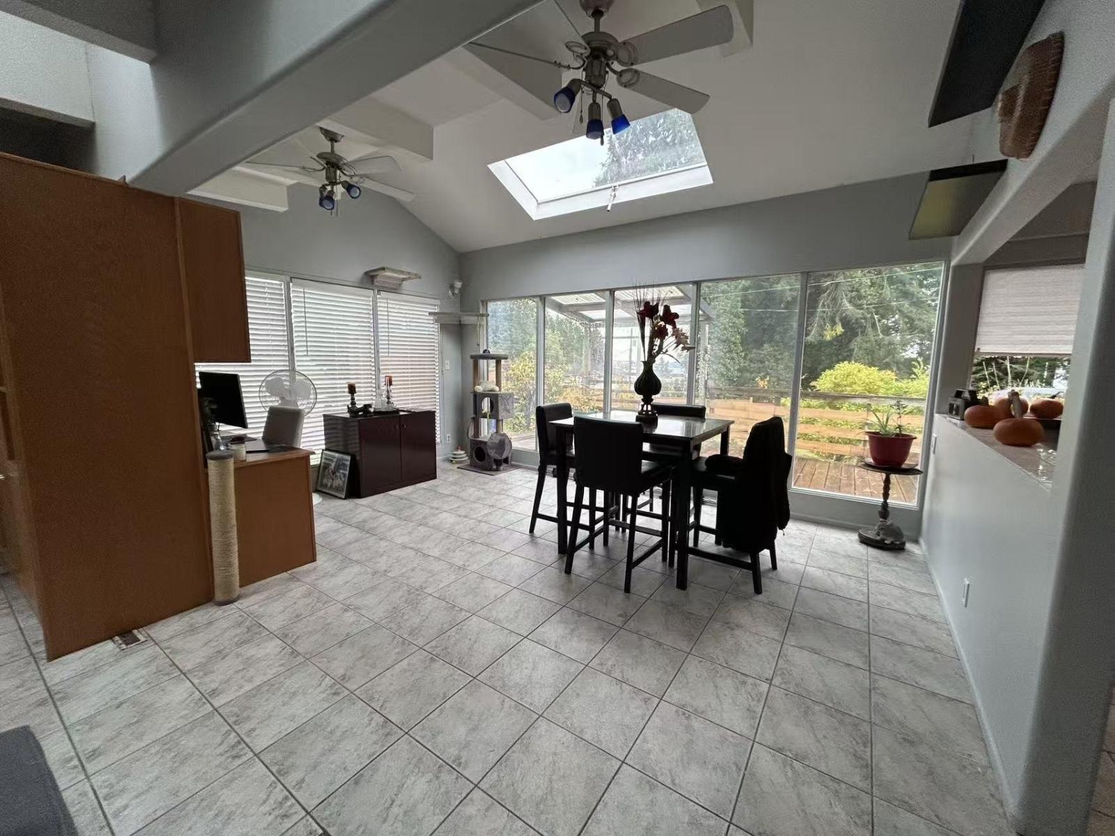 1381 EVERALL STREET, White Rock