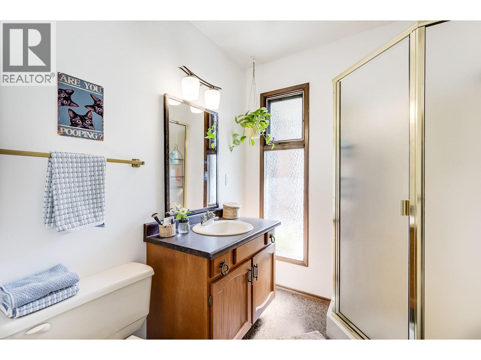  1590 Willow Crescent, Kelowna