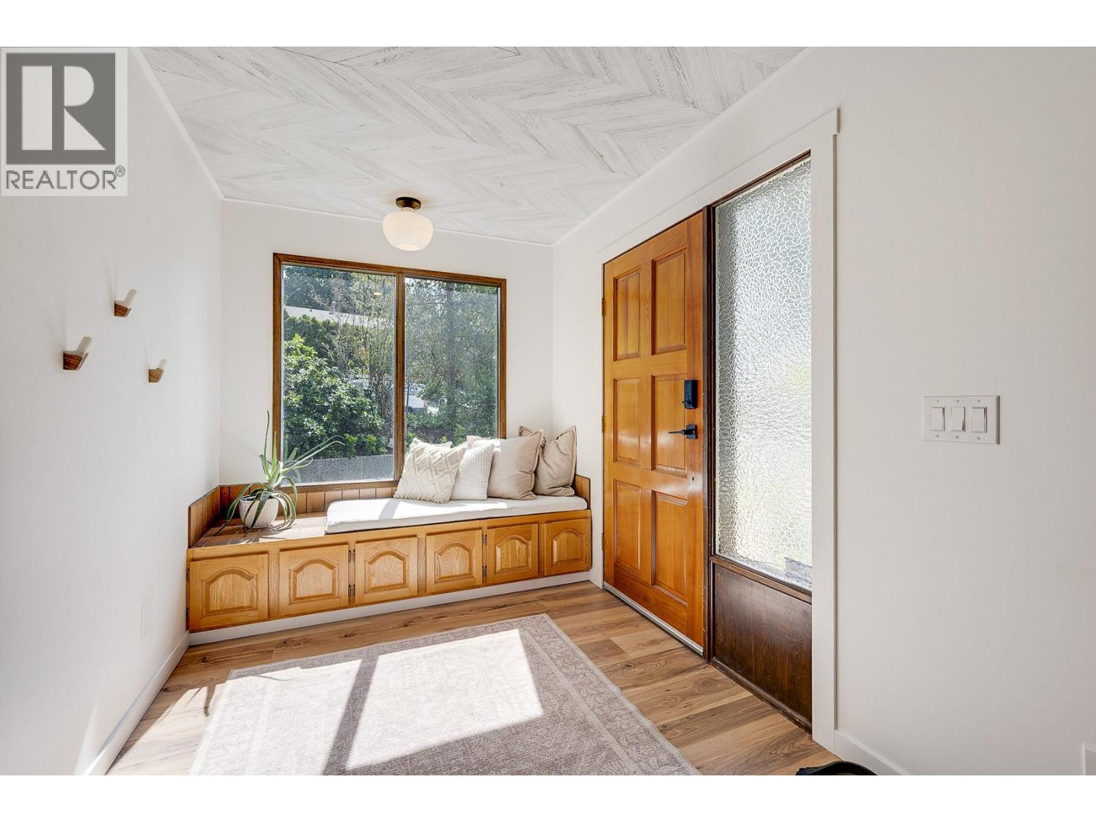  1590 Willow Crescent, Kelowna