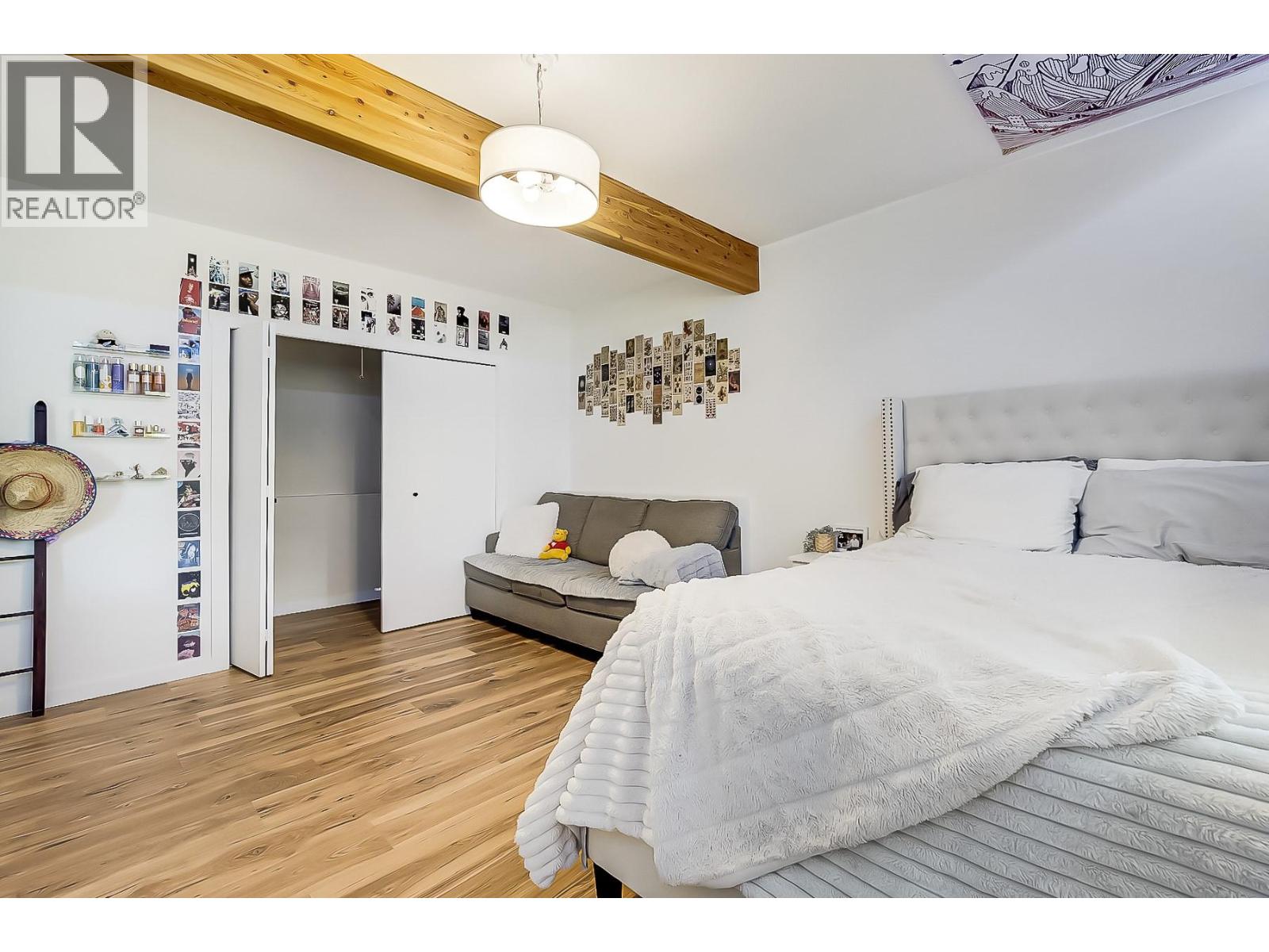  1590 Willow Crescent, Kelowna