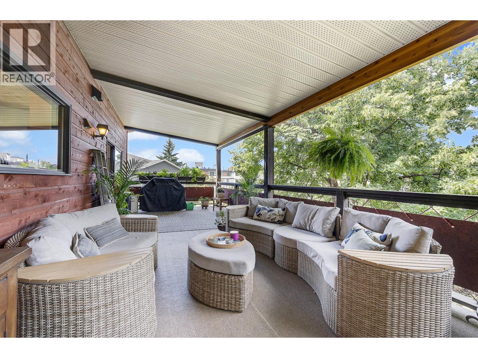  1590 Willow Crescent, Kelowna