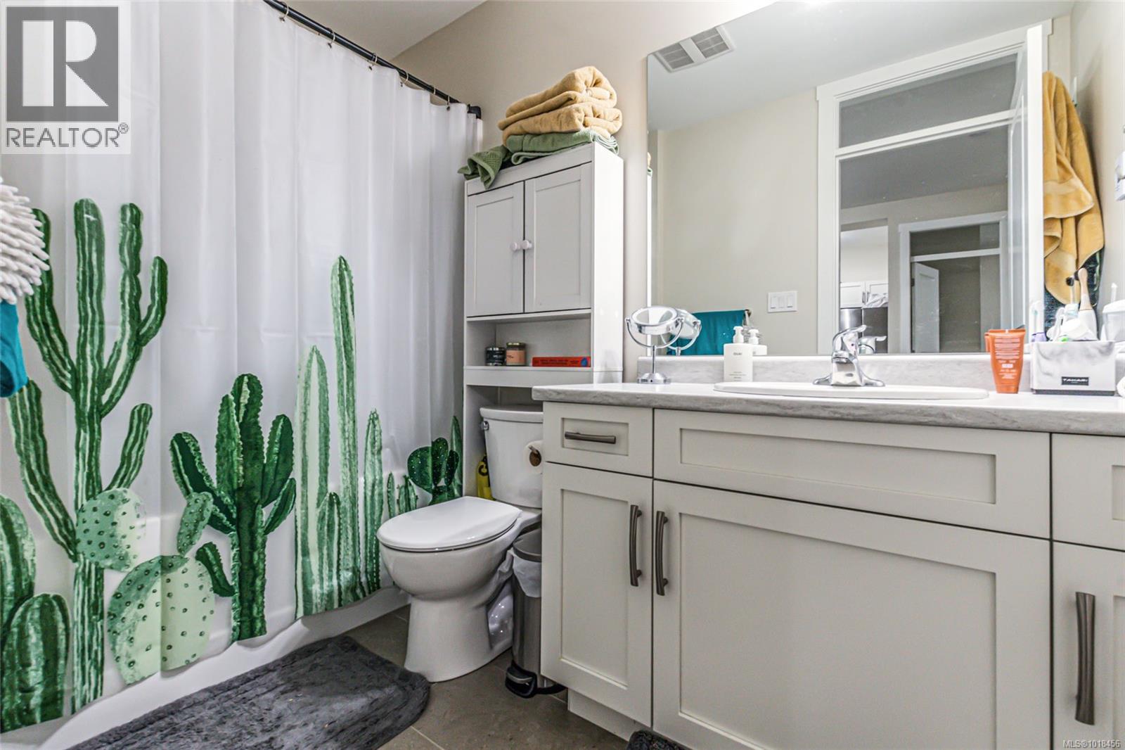 924 Craig Rd, Ladysmith