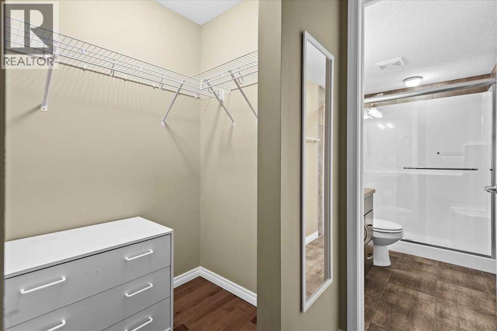 Single Family House for Sale in   Country Village Park NE Country Hills Village Calgary 