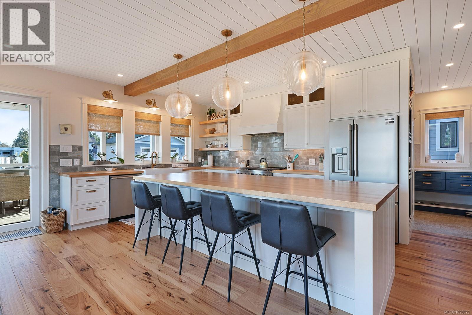 3839/3841 Ross Ave, Royston