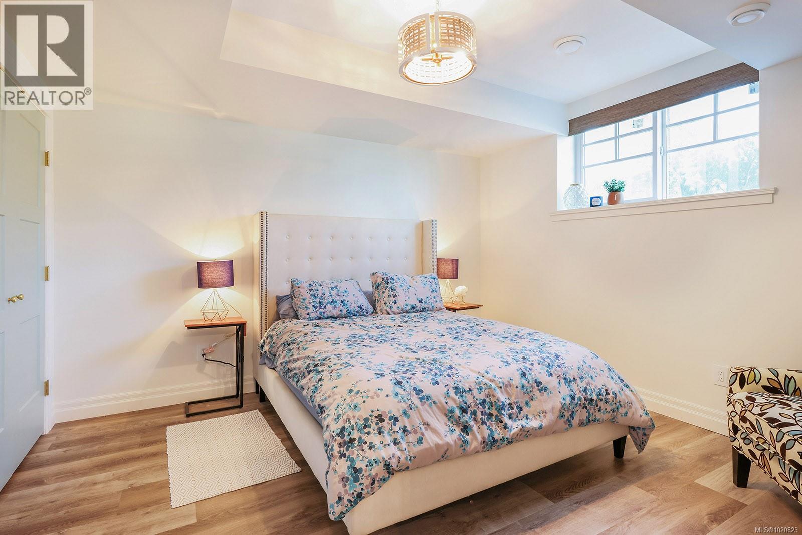 3839/3841 Ross Ave, Royston