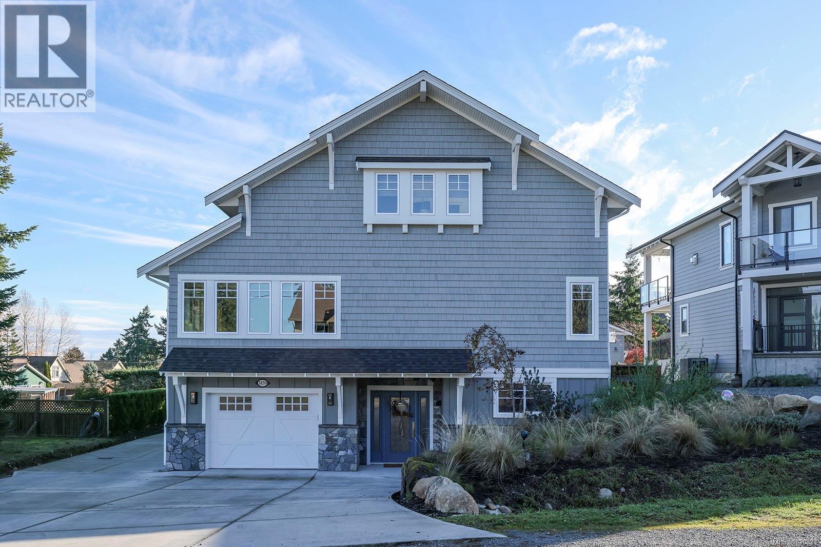 3839/3841 Ross Ave, Royston