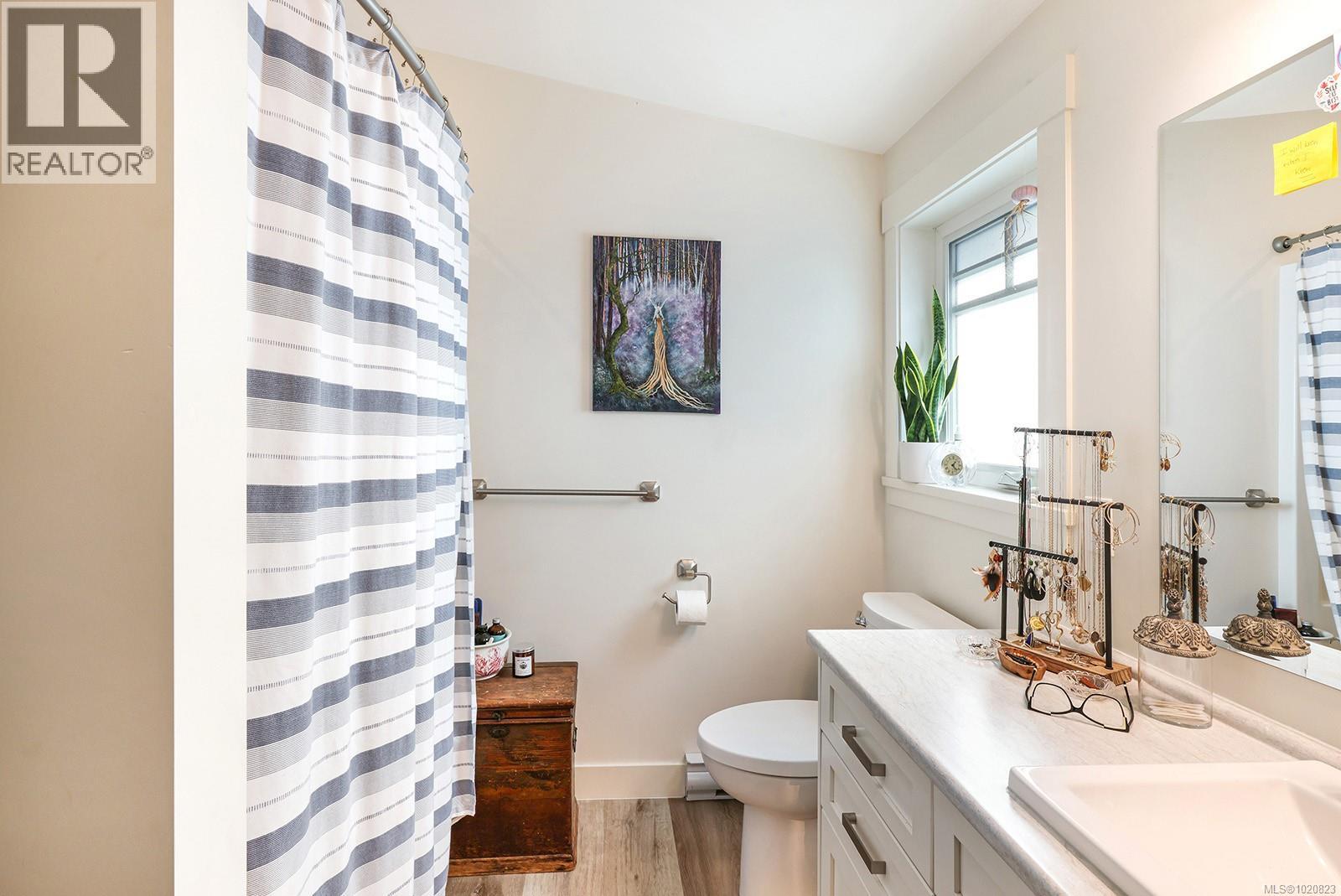 3839/3841 Ross Ave, Royston