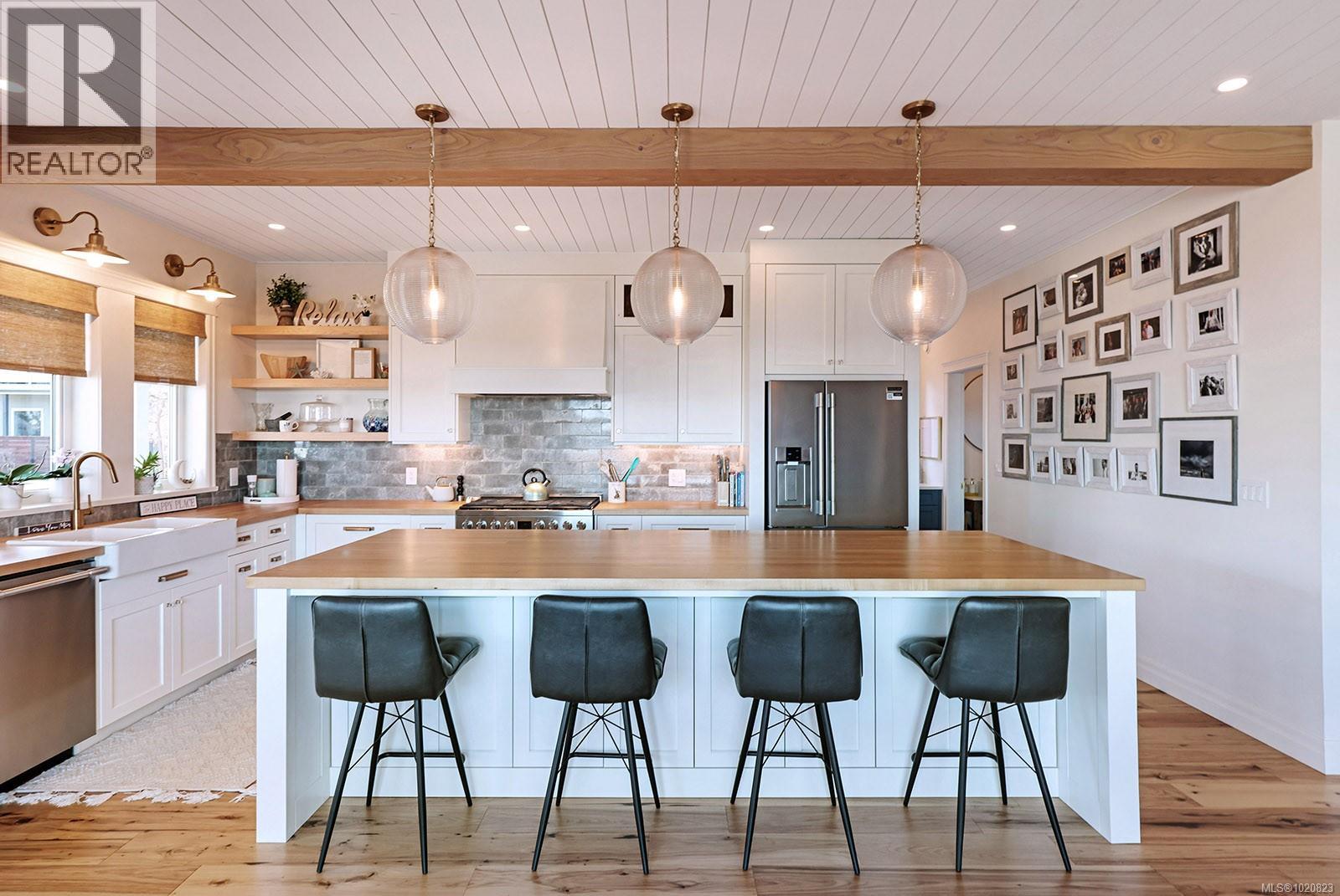 3839/3841 Ross Ave, Royston