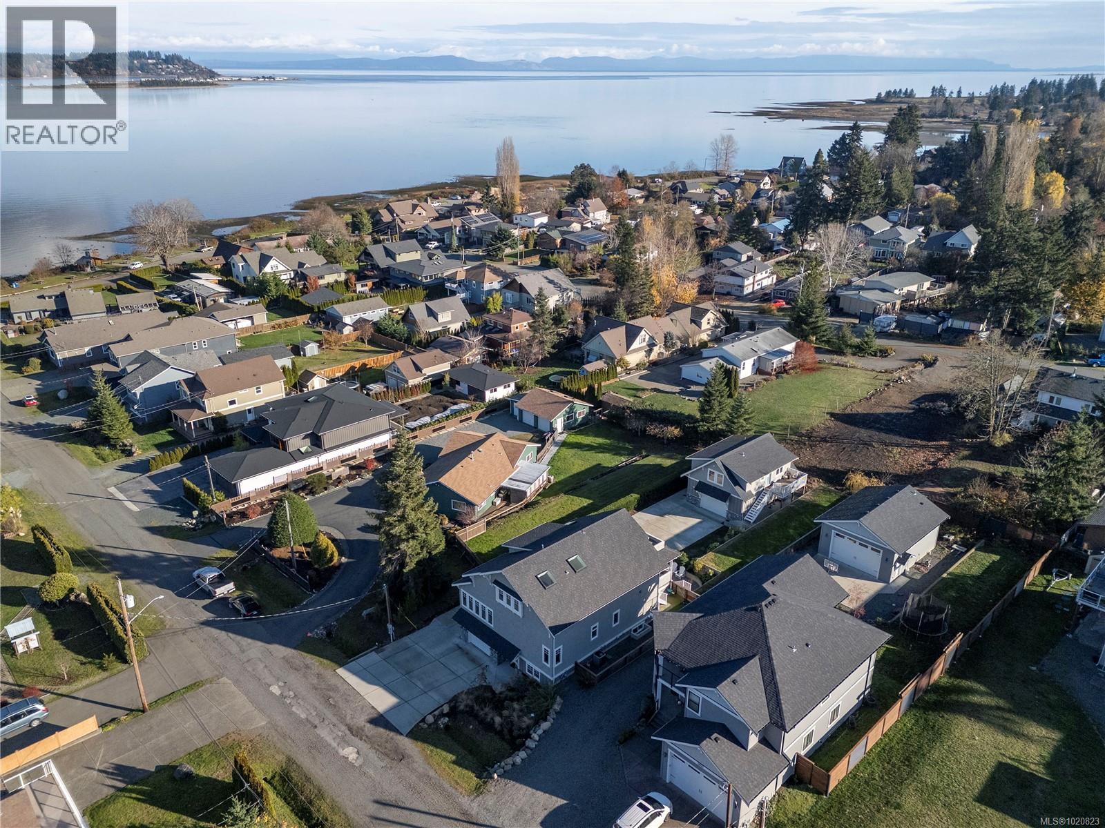 3839/3841 Ross Ave, Royston