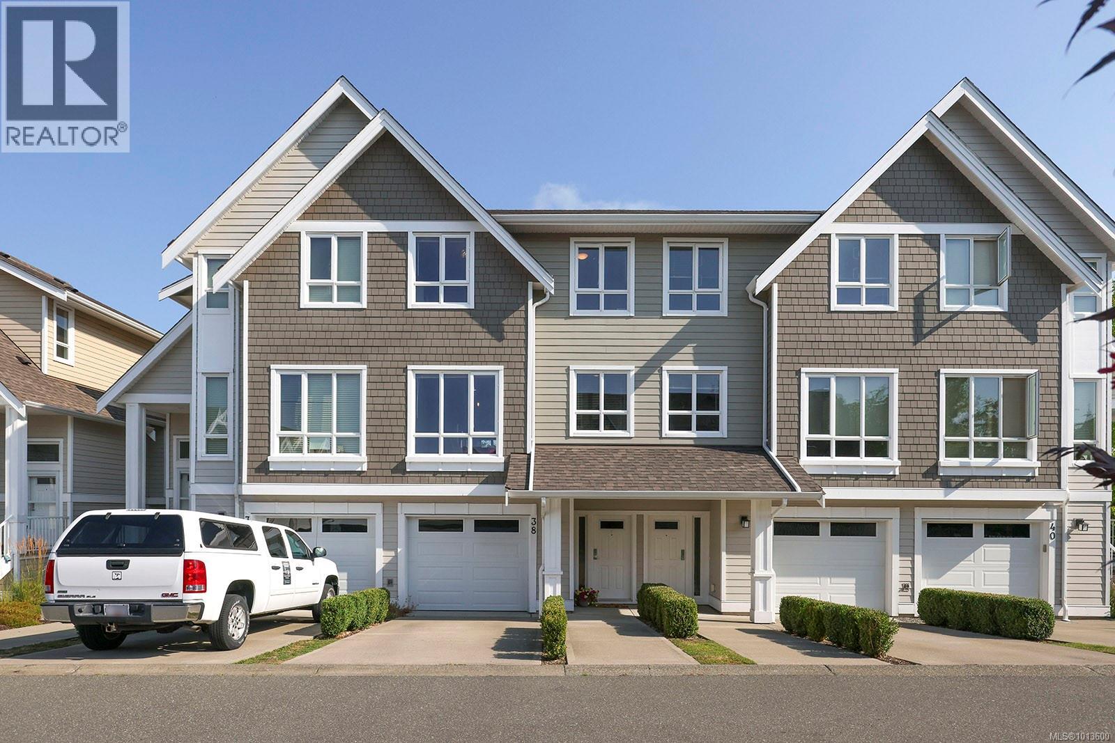 38 700 Lancaster Way, Comox