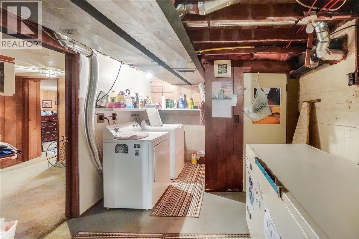 807 WATERLOO ROAD - 34