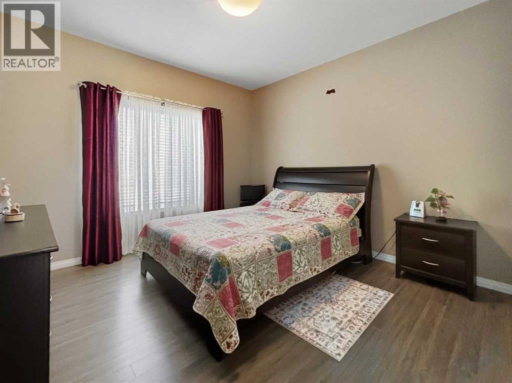 34 Hutton Place, Penhold