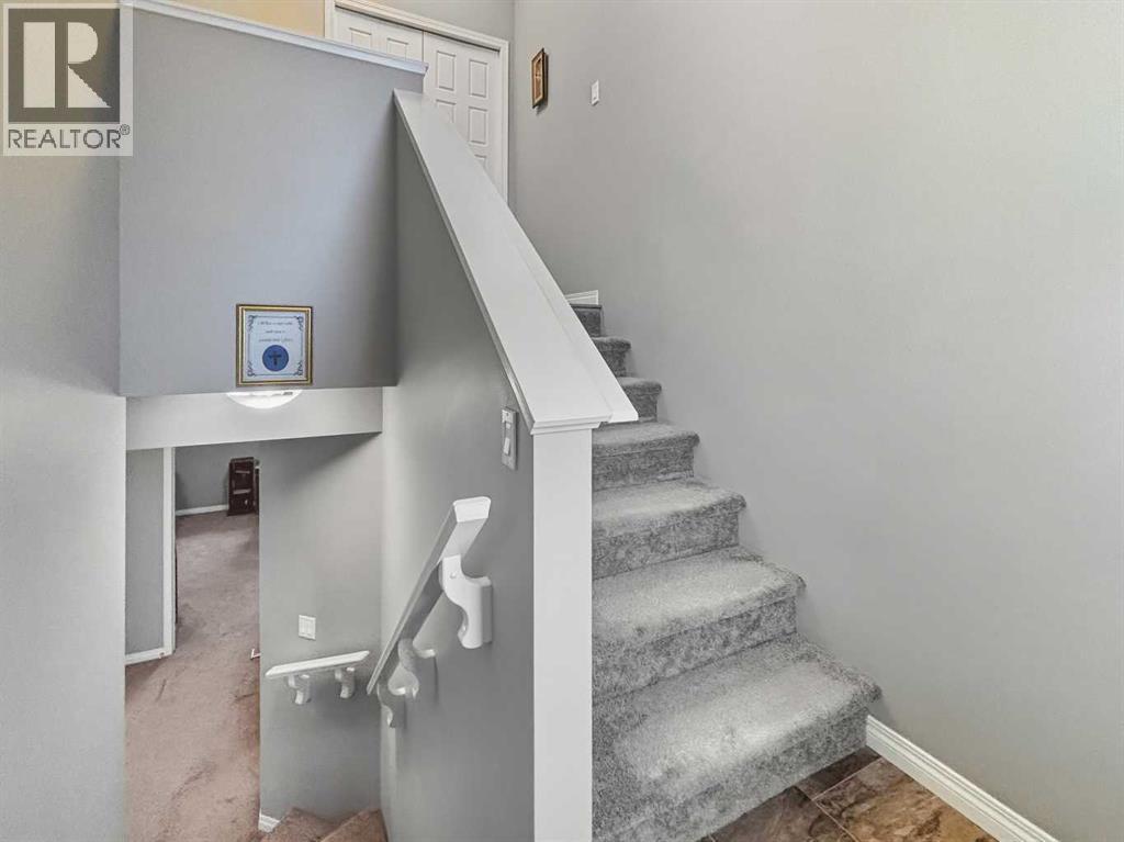 34 Hutton Place, Penhold