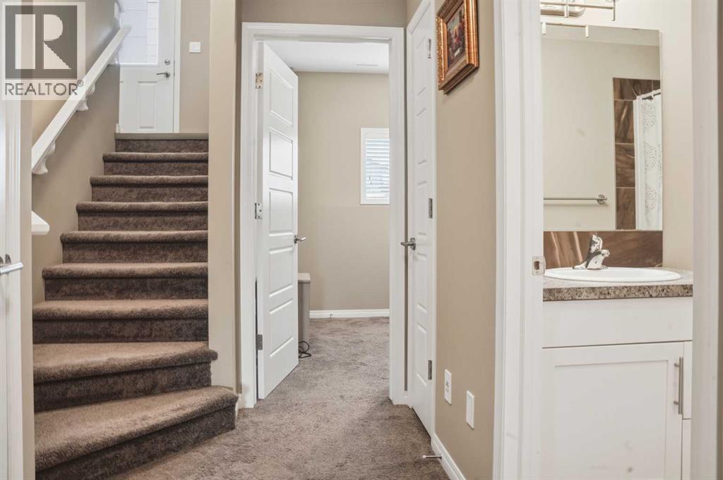 34 Hutton Place, Penhold