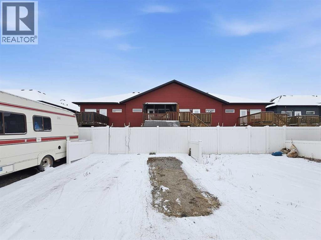 34 Hutton Place, Penhold