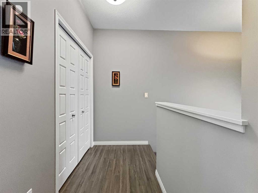 34 Hutton Place, Penhold