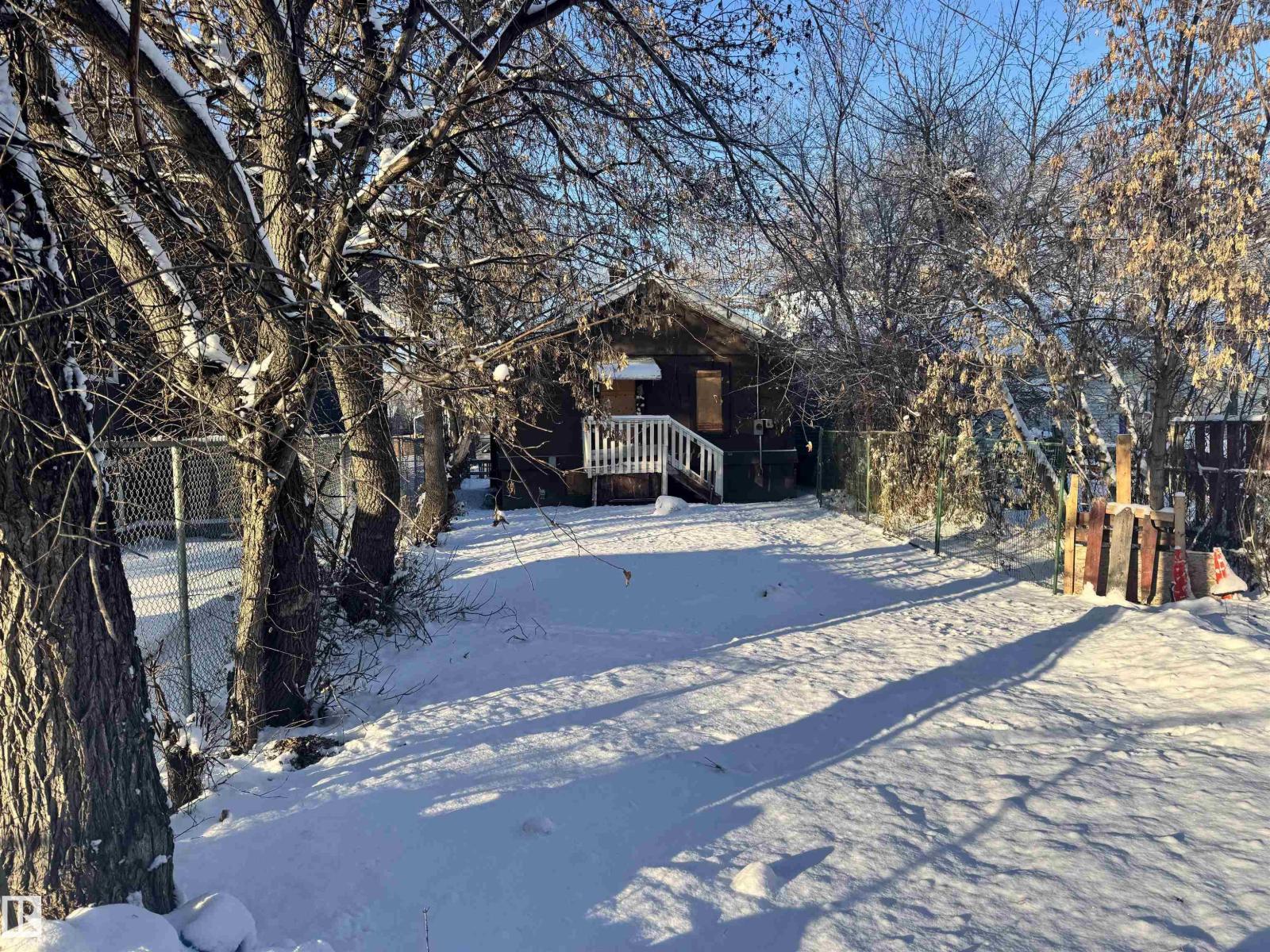 11823 95 ST NW, Edmonton