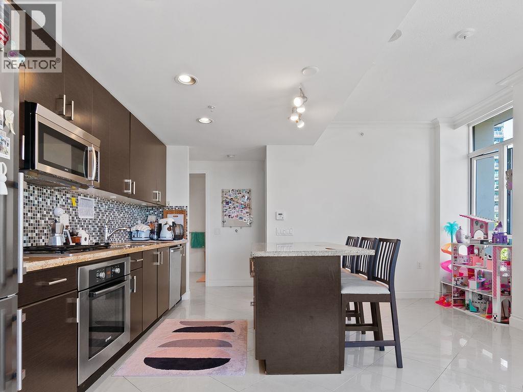 602 162 VICTORY SHIP WAY, North Vancouver