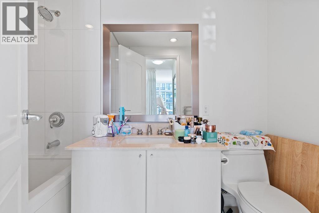 602 162 VICTORY SHIP WAY, North Vancouver