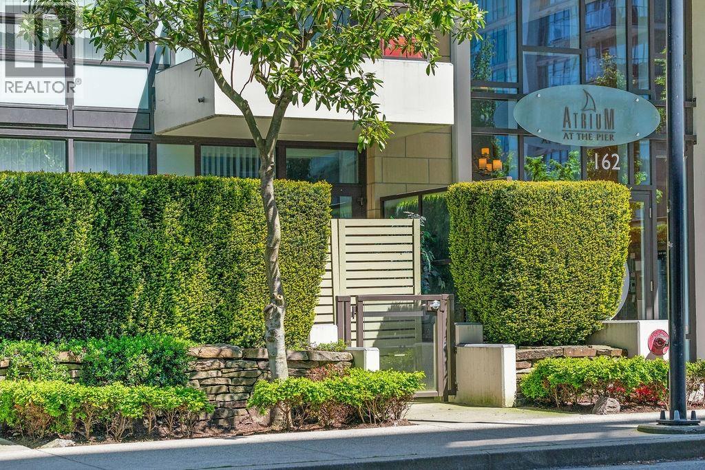 602 162 VICTORY SHIP WAY, North Vancouver