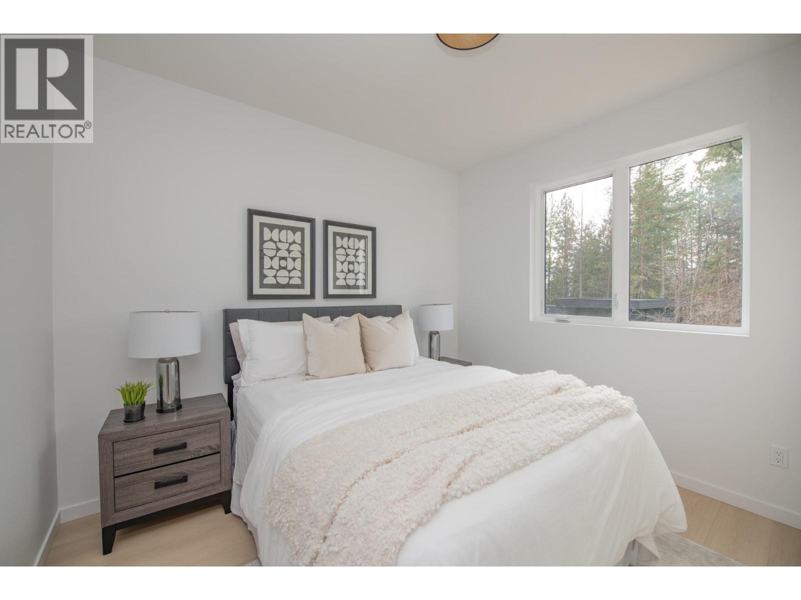 #6 9188 Tronson Road - 24