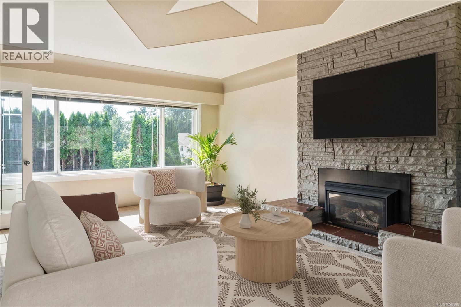  3944 Cedar Hill Cross Road, Saanich