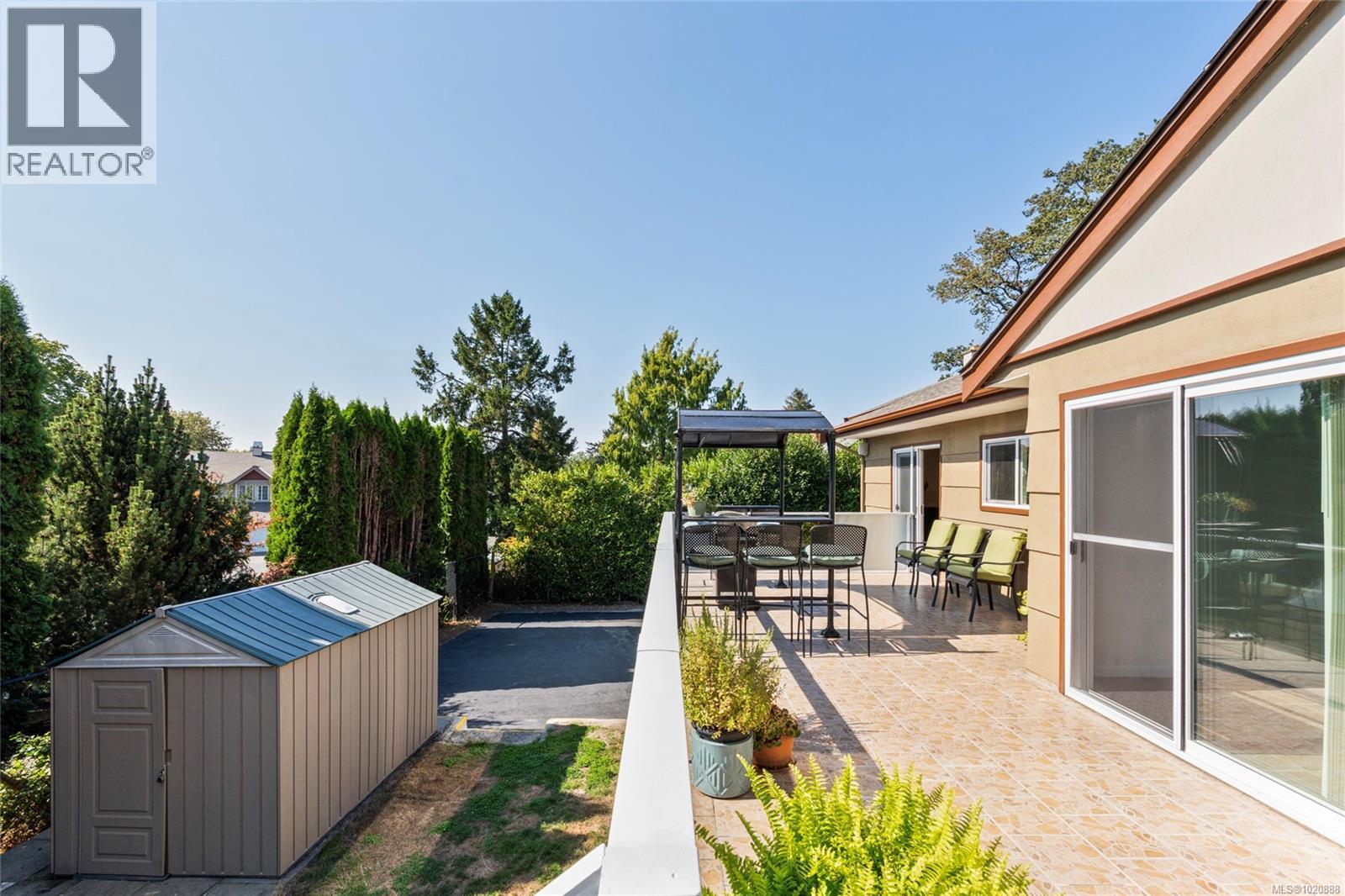  3944 Cedar Hill Cross Road, Saanich