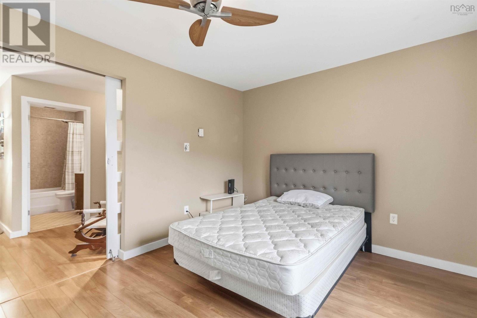 Property 18 of 46 of C308 5561 Heatherwood Court