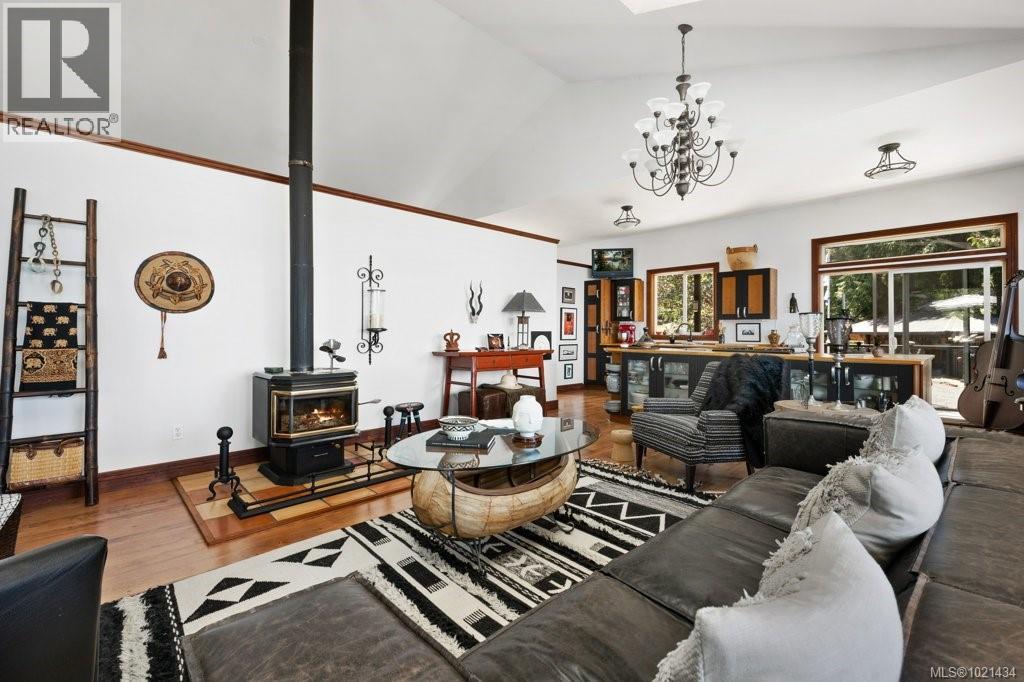 777 Mine Rd, Lasqueti Island