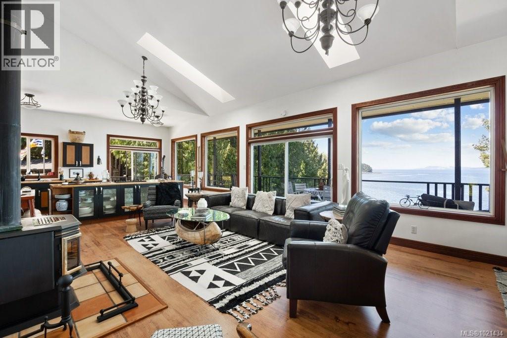 777 Mine Rd, Lasqueti Island