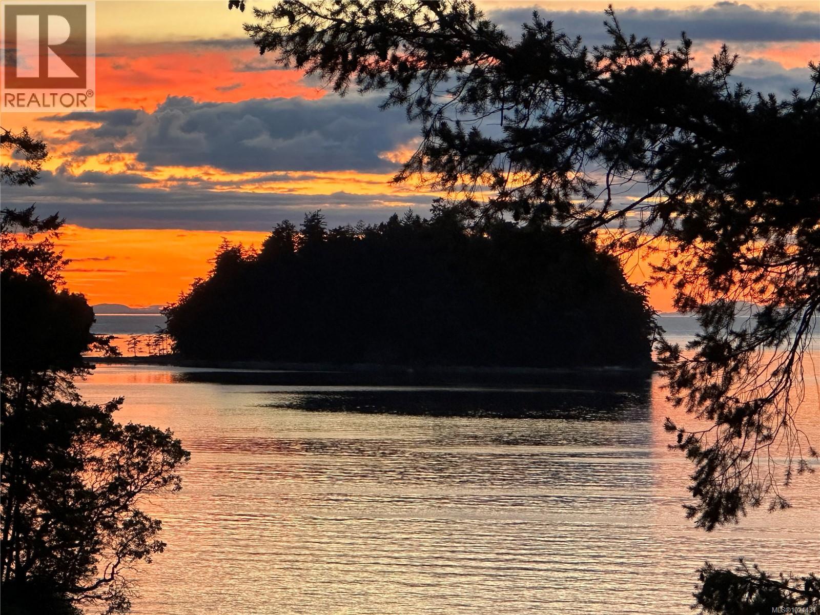 777 Mine Rd, Lasqueti Island