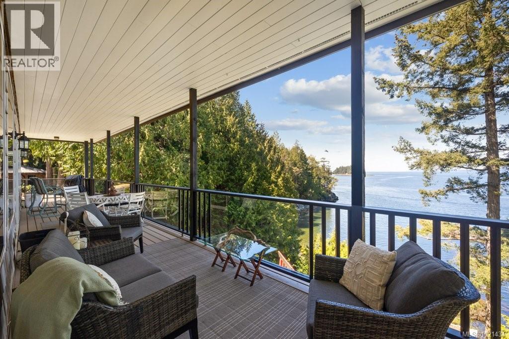 777 Mine Rd, Lasqueti Island