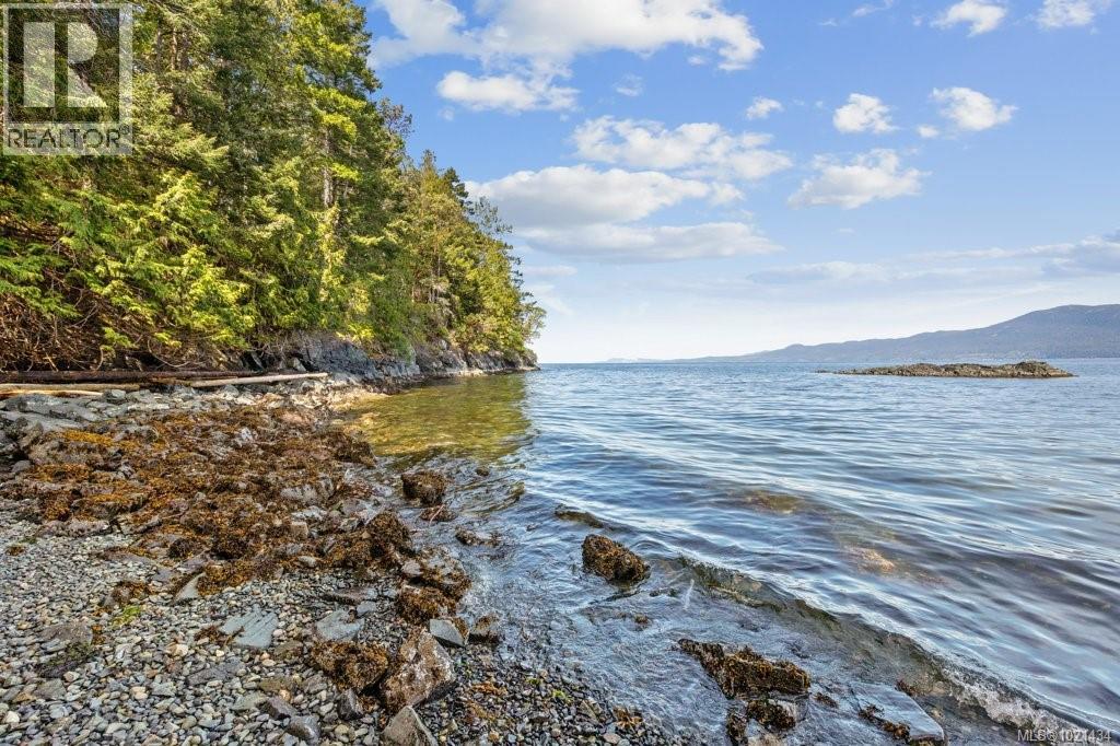 777 Mine Rd, Lasqueti Island