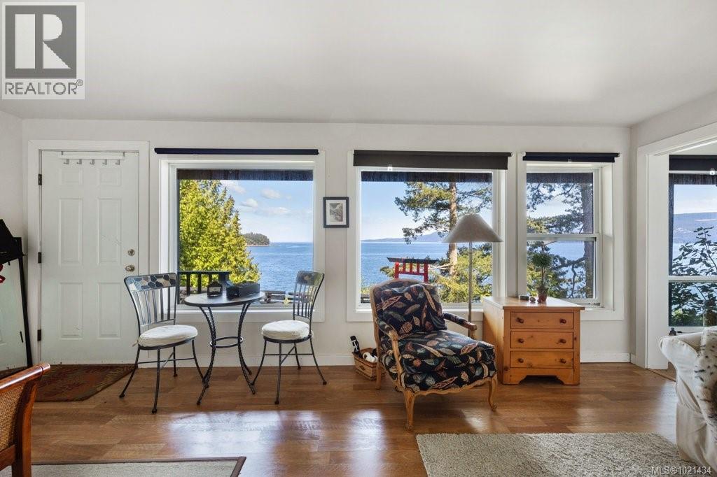 777 Mine Rd, Lasqueti Island