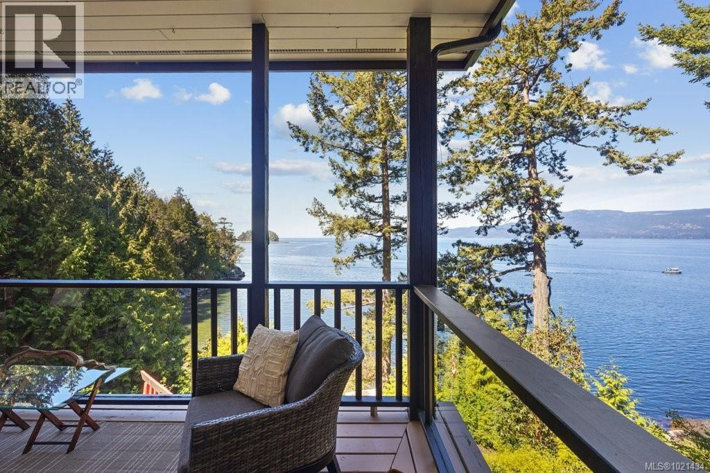 777 Mine Rd, Lasqueti Island