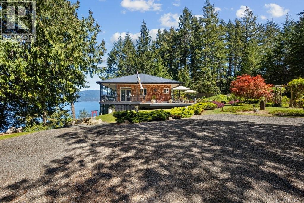 777 Mine Rd, Lasqueti Island