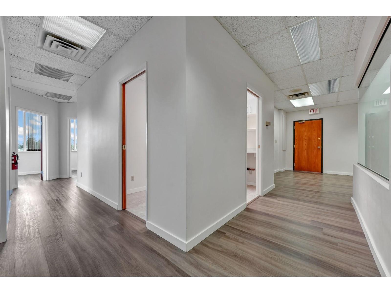 Office in Delta - Image 13