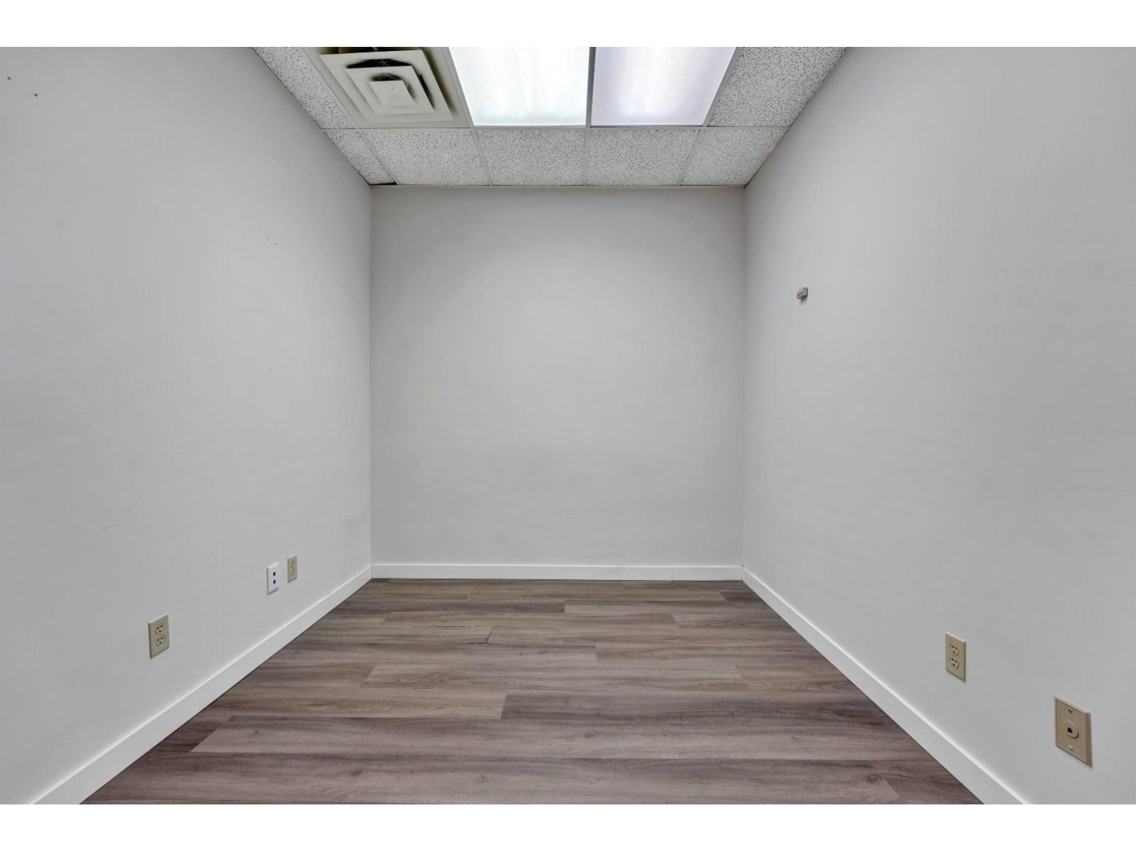 Office in Delta - Image 15