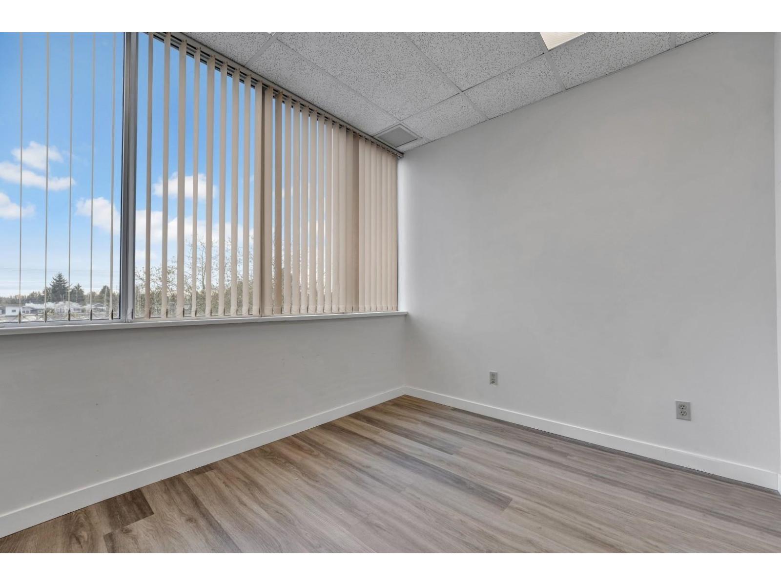 Office in Delta - Image 27