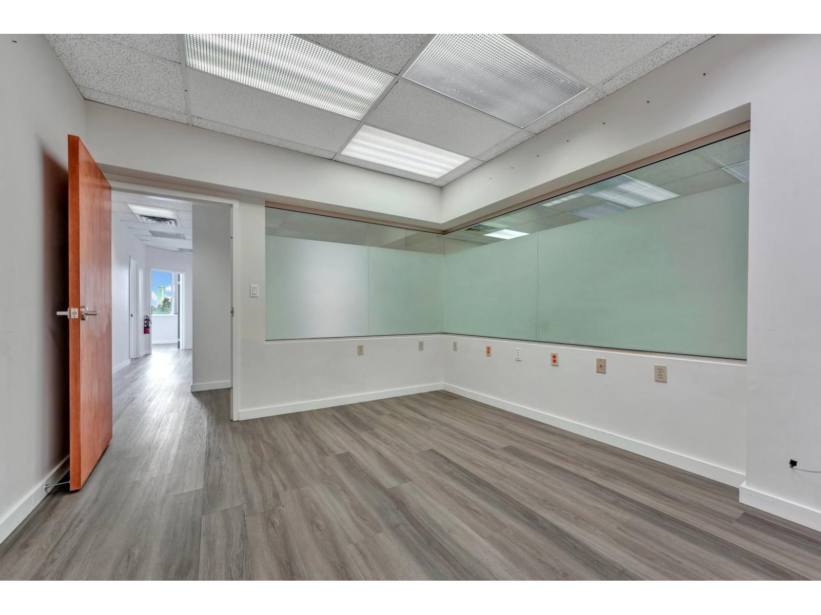 Office in Delta - Image 9
