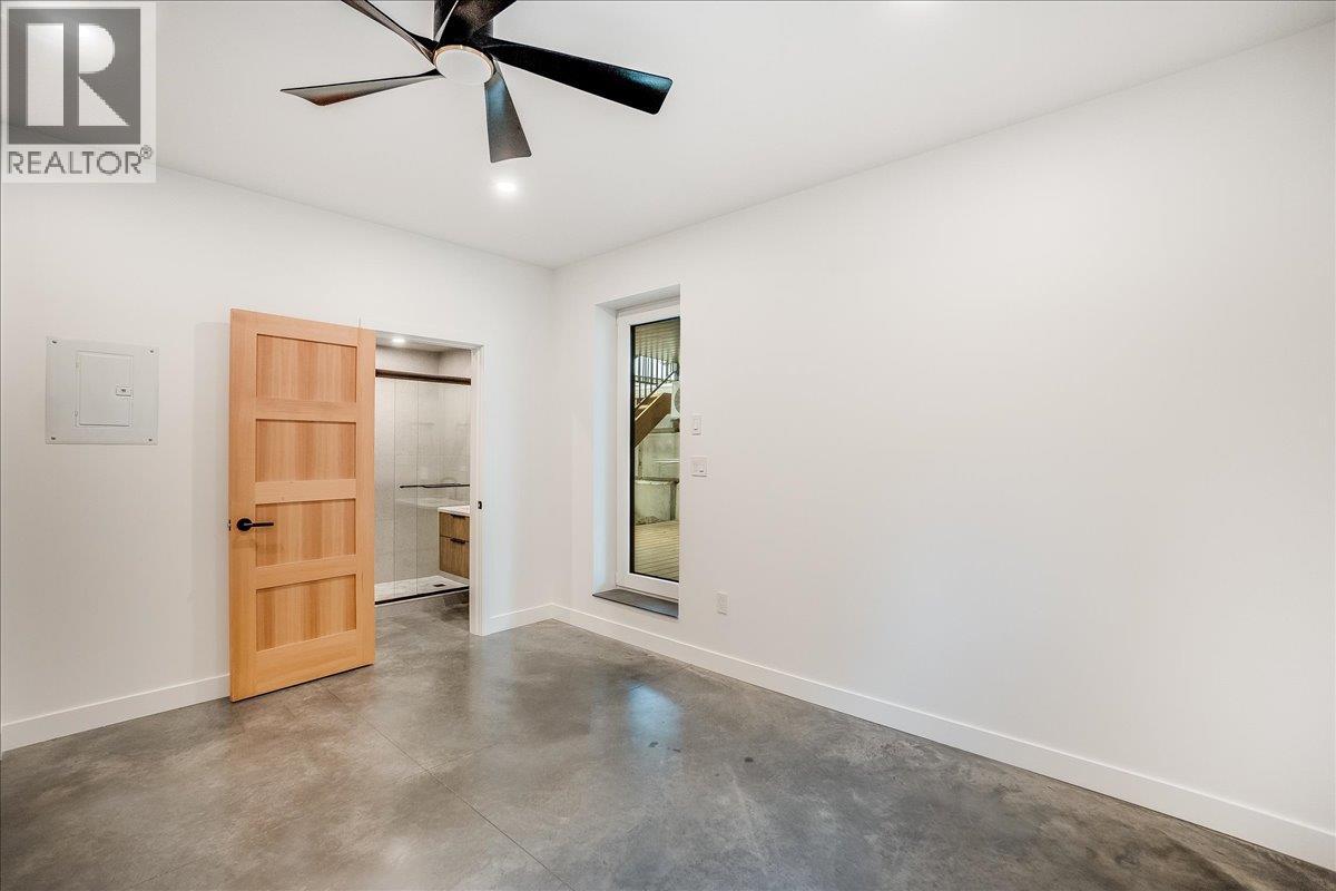 C-620 Richards Street, Nelson