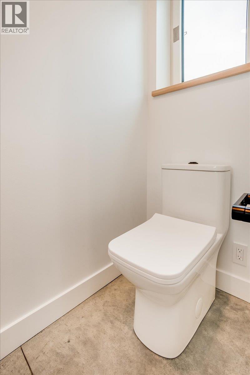 C-620 Richards Street, Nelson